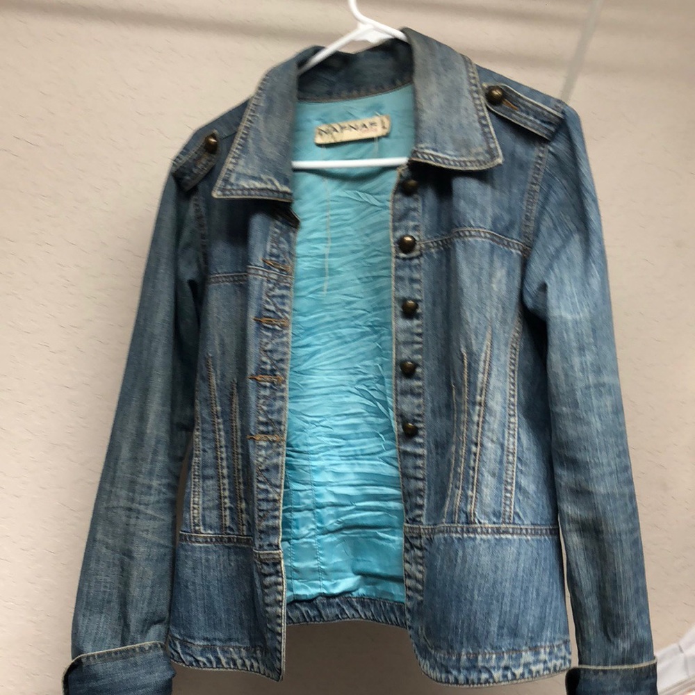 Jeans jacket. - Picture 2 of 3